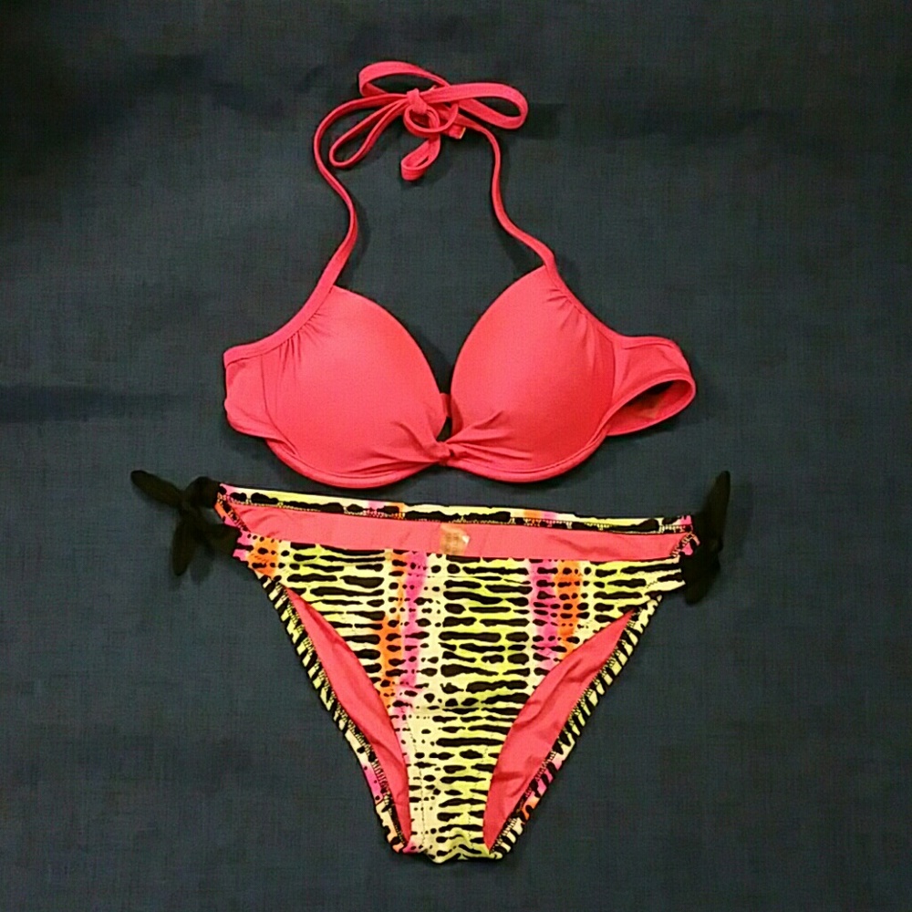 Victoria Secret bikini